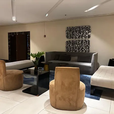 8 Newtown Mactan
